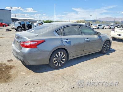 Trzecie zdjęcie samochodu z tyłu: 2017 NISSAN ALTIMA 2.5 SL VIN:1N4AL3AP0HC179469 - miniatura