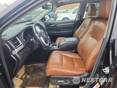 Zdjęcie 7 z 13 samochodu: 2017 TOYOTA HIGHLANDER LIMITED VIN:5TDDZRFH4HS462188 - miniatura
