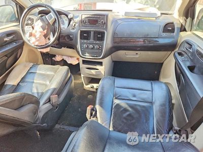 Zdjęcie 8 z 13 samochodu: 2015 DODGE GRAND CARAVAN SE VIN:2C4RDGBGXFR557298 - miniatura