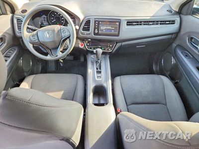 Zdjęcie 8 z 13 samochodu: 2019 HONDA HR-V EX VIN:3CZRU6H58KM724768 - miniatura