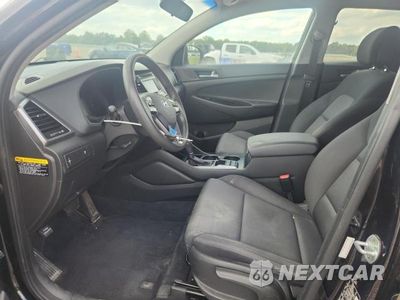 Zdjęcie 7 z 13 samochodu: 2017 HYUNDAI TUCSON SE VIN:KM8J23A45HU533026 - miniatura