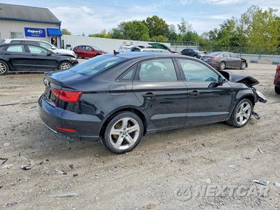 Trzecie zdjęcie samochodu z tyłu: 2018 AUDI A3 PREMIUM VIN:WAUAUHFF8J1067330 - miniatura