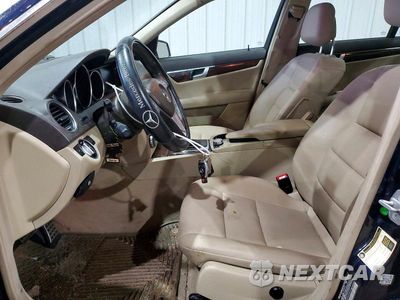 Zdjęcie 7 z 12 samochodu: 2012 MERCEDES-BENZ C-CLASS VIN:WDDGF8BB6CR233462 - miniatura