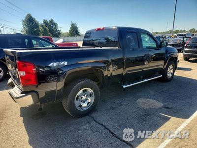 Trzecie zdjęcie samochodu z tyłu: 2013 CHEVROLET SILVERADO K1500 LT VIN:1GCRKSE79DZ390066 - miniatura