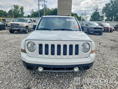 Piąte zdjęcie samochodu w środku: 2015 JEEP PATRIOT LIMITED VIN:1C4NJRCB6FD169784 - miniatura