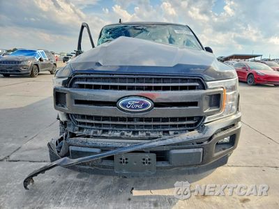 Piąte zdjęcie samochodu w środku: 2019 FORD F150 SUPERCREW VIN:1FTEW1C43KKE59183 - miniatura