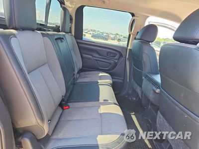 Zdjęcie 10 z 13 samochodu: 2018 NISSAN TITAN S VIN:1N6AA1EJ1JN533145 - miniatura