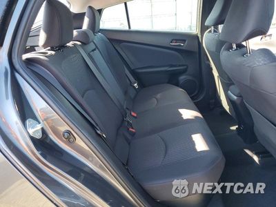 Zdjęcie 10 z 12 samochodu: 2016 TOYOTA PRIUS THREE VIN:JTDKARFU9G3001905 - miniatura