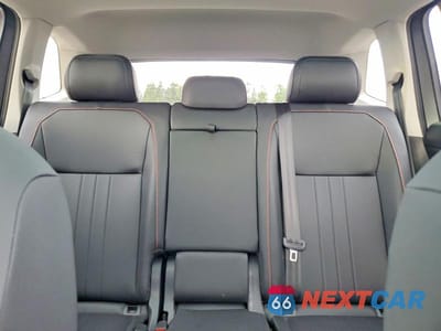 Zdjęcie 10 z 13 samochodu: 2024 VOLKSWAGEN TIGUAN WOLFSBURG VIN:3VVAB7AX3RM232431 - miniatura