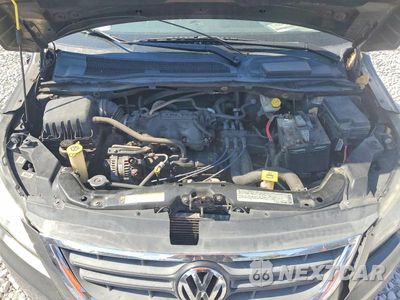 Zdjęcie 12 z 13 samochodu: 2010 VOLKSWAGEN ROUTAN S VIN:2V4RW4D13AR354138 - miniatura