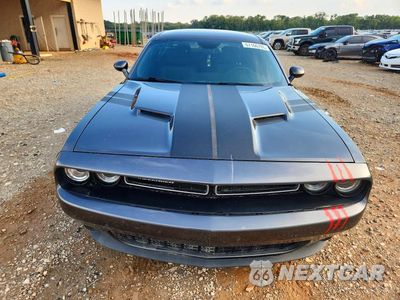 Piąte zdjęcie samochodu w środku: 2016 DODGE CHALLENGER SXT VIN:2C3CDZAG0GH330118 - miniatura