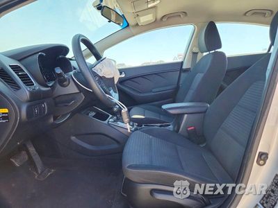 Zdjęcie 7 z 12 samochodu: 2017 KIA FORTE LX VIN:3KPFL4A74HE144125 - miniatura