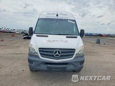 Piąte zdjęcie samochodu w środku: 2017 MERCEDES-BENZ SPRINTER 2500 DELIVERY VAN VIN:WD3PE7CD4HP538737 - miniatura