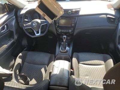 Zdjęcie 8 z 13 samochodu: 2020 NISSAN ROGUE SV VIN:JN8AT2MTXLW003554 - miniatura