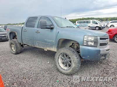 Czwarte zdjęcie samochodu z boku: 2009 CHEVROLET SILVERADO K1500 LT VIN:3GCEK233X9G119491 - miniatura