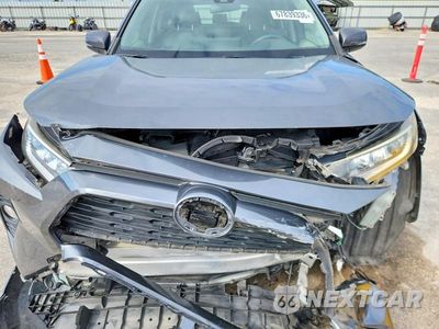 Zdjęcie 11 z 12 samochodu: 2019 TOYOTA RAV4 XLE PREMIUM VIN:JTMC1RFV1KD008346 - miniatura