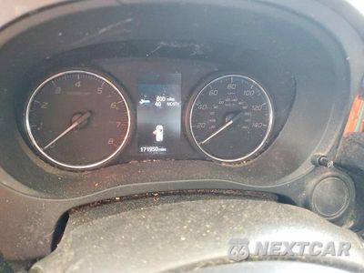 Zdjęcie 9 z 13 samochodu: 2018 MITSUBISHI OUTLANDER ES VIN:JA4AD2A35JZ054933 - miniatura