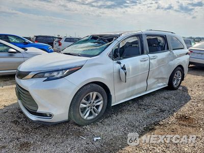2022 TOYOTA SIENNA XLE 5TDJRKEC8NS097137 - główne zdjęcie licytacji z USA - miniatura