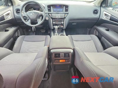 Zdjęcie 8 z 13 samochodu: 2017 NISSAN PATHFINDER S VIN:5N1DR2MM0HC630509 - miniatura