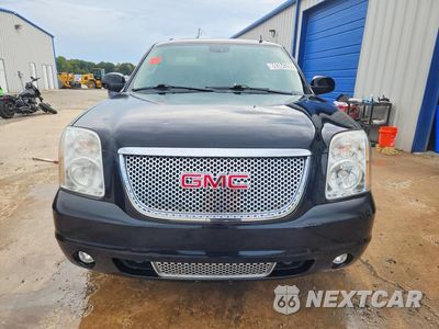 Piąte zdjęcie samochodu w środku: 2011 GMC YUKON XL DENALI VIN:1GKS2MEF5BR375909 - miniatura