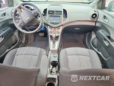 Zdjęcie 8 z 12 samochodu: 2016 CHEVROLET SONIC LT VIN:1G1JC5SH8G4123066 - miniatura