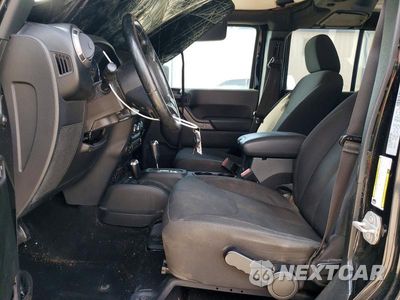 Zdjęcie 7 z 12 samochodu: 2017 JEEP WRANGLER UNLIMITED SPORT VIN:1C4BJWDGXHL714664 - miniatura