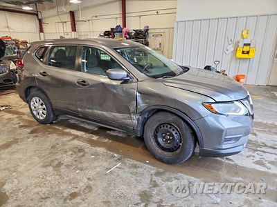 Czwarte zdjęcie samochodu z boku: 2018 NISSAN ROGUE S VIN:5N1AT2MVXJC749378 - miniatura