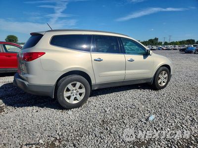 Trzecie zdjęcie samochodu z tyłu: 2011 CHEVROLET TRAVERSE LT VIN:1GNKVJEDXBJ321950 - miniatura