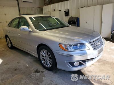 Czwarte zdjęcie samochodu z boku: 2011 HYUNDAI AZERA GLS VIN:KMHFC4DF0BA536897 - miniatura