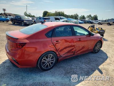 Trzecie zdjęcie samochodu z tyłu: 2022 KIA FORTE GT LINE VIN:3KPF54AD3NE450499 - miniatura