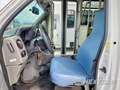 Zdjęcie 7 z 14 samochodu: 2021 FORD ECONOLINE E350 SUPER DUTY CUTAWAY VAN VIN:1FDEE3FN5MDC10809 - miniatura
