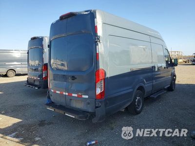 Trzecie zdjęcie samochodu z tyłu: 2020 FORD TRANSIT T-250 VIN:1FTBR3X82LKA86528 - miniatura