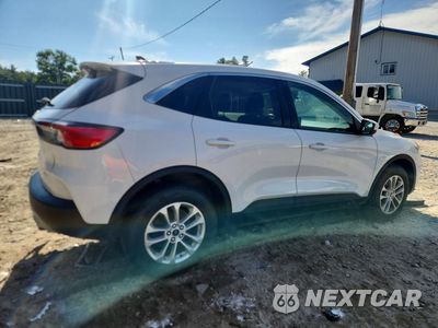 Trzecie zdjęcie samochodu z tyłu: 2021 FORD ESCAPE SE VIN:1FMCU9G66MUA13166 - miniatura