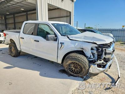 Czwarte zdjęcie samochodu z boku: 2023 FORD F150 SUPERCREW VIN:1FTFW1E55PKD46921 - miniatura