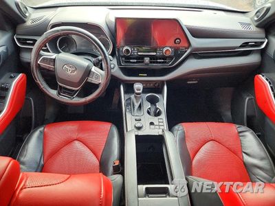 Zdjęcie 8 z 13 samochodu: 2023 TOYOTA HIGHLANDER XSE VIN:5TDKDRBH4PS511268 - miniatura