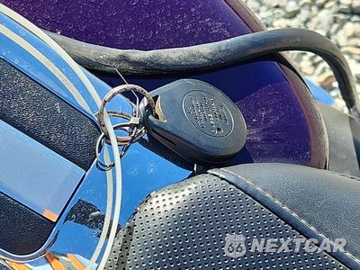 Zdjęcie 8 z 9 samochodu: 2010 HARLEY-DAVIDSON FLHTK VIN:1HD1KEM33AB654947 - miniatura