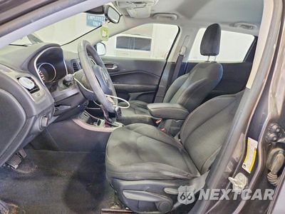 Zdjęcie 7 z 13 samochodu: 2018 JEEP COMPASS SPORT VIN:3C4NJCAB9JT318868 - miniatura