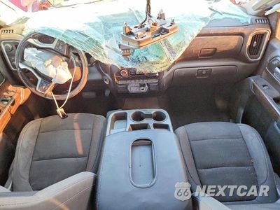 Zdjęcie 8 z 13 samochodu: 2020 CHEVROLET SILVERADO C1500 LT VIN:3GCPWCED8LG181620 - miniatura