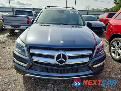 Piąte zdjęcie samochodu w środku: 2013 MERCEDES-BENZ GL 450 4MATIC VIN:4JGDF7CE9DA102022 - miniatura