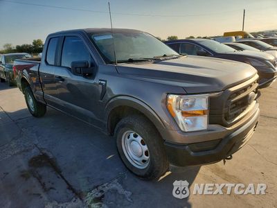 Czwarte zdjęcie samochodu z boku: 2021 FORD F150 SUPER CAB VIN:1FTFX1E52MKE56706 - miniatura