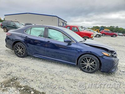 Czwarte zdjęcie samochodu z boku: 2021 TOYOTA CAMRY SE VIN:4T1T11AK4MU492932 - miniatura