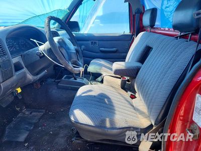Zdjęcie 7 z 13 samochodu: 1997 NISSAN TRUCK BASE VIN:1N6SD11S3VC377105 - miniatura