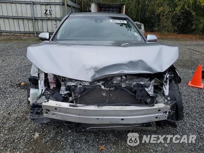 Piąte zdjęcie samochodu w środku: 2019 TOYOTA CAMRY LE VIN:4T1B11HK4KU821188 - miniatura