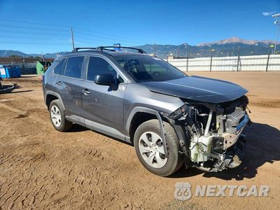 Czwarte zdjęcie samochodu z boku: 2021 TOYOTA RAV4 LE VIN:2T3F1RFV0MC160106 - miniatura
