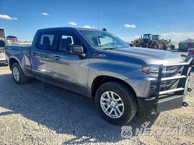 Czwarte zdjęcie samochodu z boku: 2021 CHEVROLET SILVERADO K1500 RST VIN:1GCUYEED6MZ352035 - miniatura