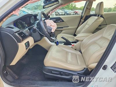 Zdjęcie 7 z 13 samochodu: 2017 HONDA ACCORD TOURING HYBRID VIN:JHMCR6F76HC007389 - miniatura