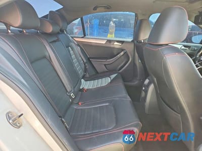Zdjęcie 10 z 13 samochodu: 2013 VOLKSWAGEN JETTA GLI VIN:3VW4T7AJXDM291096 - miniatura