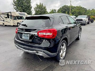 Trzecie zdjęcie samochodu z tyłu: 2020 MERCEDES-BENZ GLA 250 4MATIC VIN:WDCTG4GB2LU025335 - miniatura