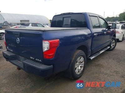 Trzecie zdjęcie samochodu z tyłu: 2018 NISSAN TITAN SV VIN:1N6AA1E51JN504568 - miniatura