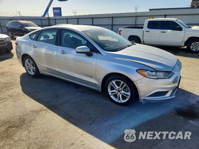 Czwarte zdjęcie samochodu z boku: 2018 FORD FUSION S HYBRID VIN:3FA6P0UUXJR227125 - miniatura
